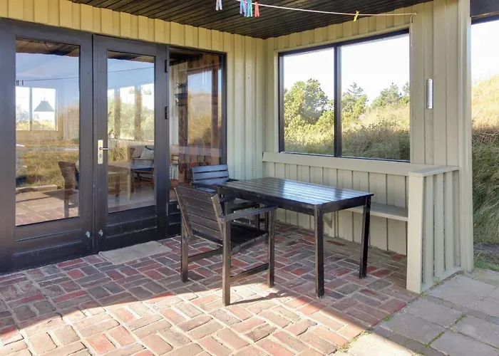 Lykke - 800m From The Sea By Interhome