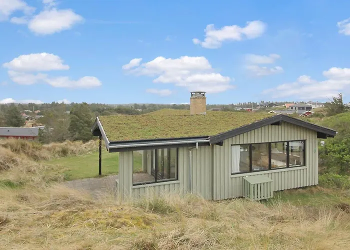 Lykke - 800m From The Sea By Interhome